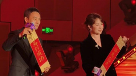 日韩美女在线